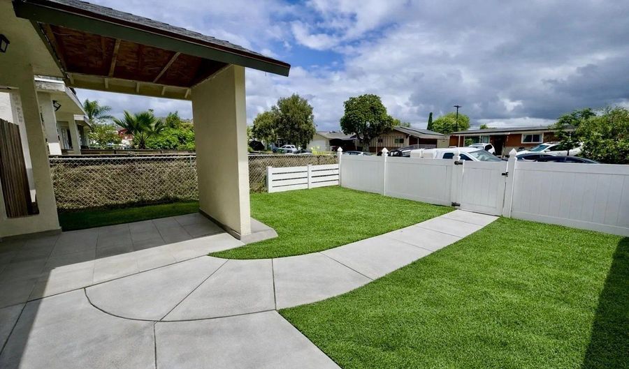 426 Sacramento Ave, Spring Valley, CA 91977 - 3 Beds, 3 Bath