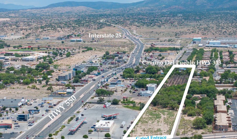 127 S CAMINO DEL PUEBLO, Bernalillo, NM 87004 - 5 Beds, 3 Bath