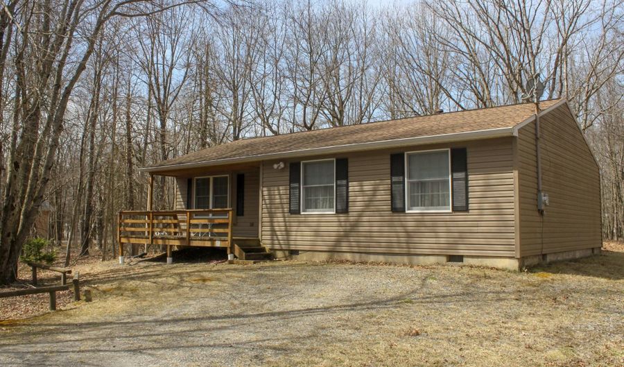 67 TWIN LAKE Rd, Albrightsville, PA 18210 - 3 Beds, 1 Bath