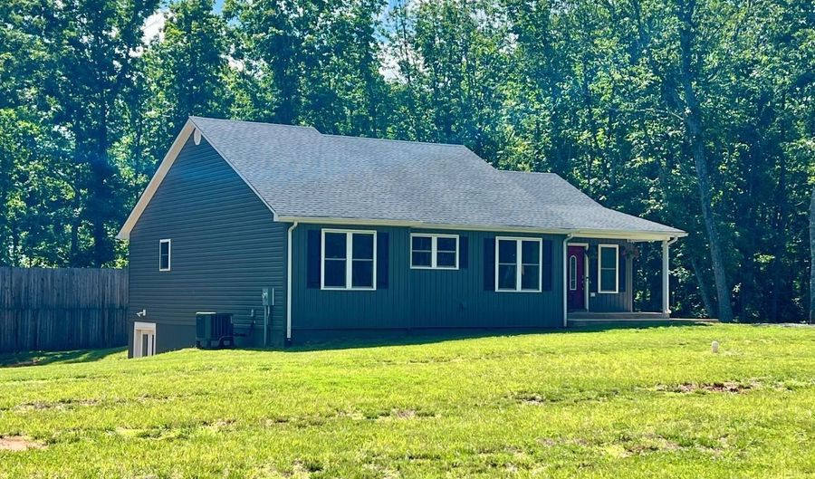 574 N Creek Rd, Appomattox, VA 24522 - 3 Beds, 2 Bath