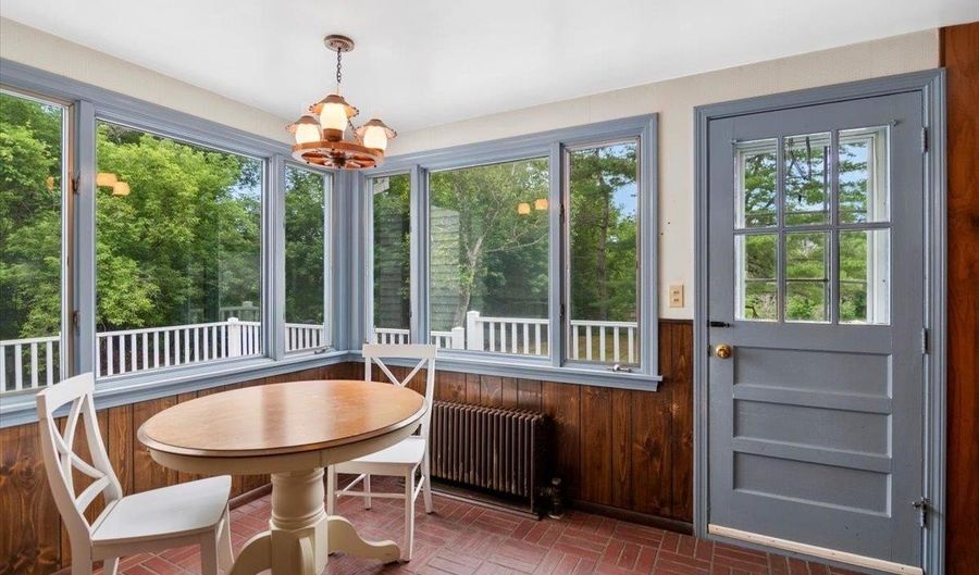 1236 Morgan St, Bennington, VT 05201 - 2 Beds, 2 Bath