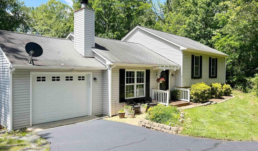 1203 AFTON MOUNTAIN Rd, Afton, VA 22920 - 3 Beds, 2 Bath
