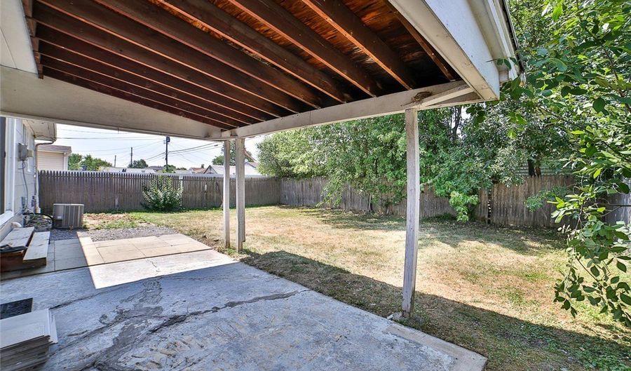 126 Leonore Rd, Amherst, NY 14226 - 3 Beds, 2 Bath