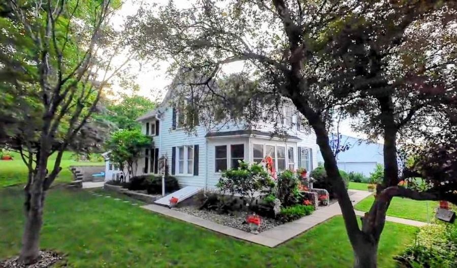 68948 Troublesome Creek Rd, Atlantic, IA 50022 - 4 Beds, 2 Bath