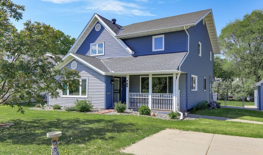 765 E Main St, Anoka, MN 55303 - 4 Beds, 3 Bath