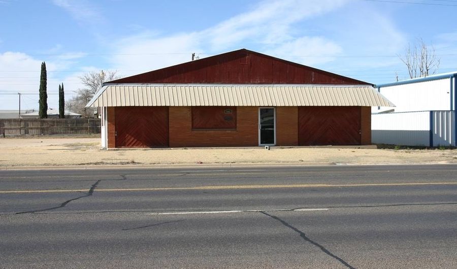 906-908 S Main St, Andrews, TX 79714 - 0 Beds, 0 Bath