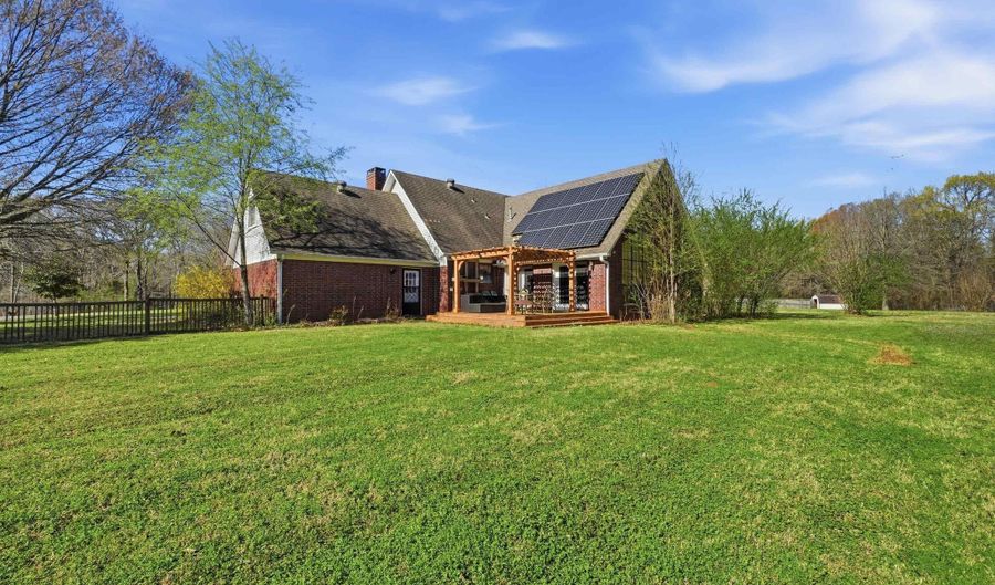 612 Dogwood Meadows Ln, Austin, AR 72007 - 3 Beds, 3 Bath