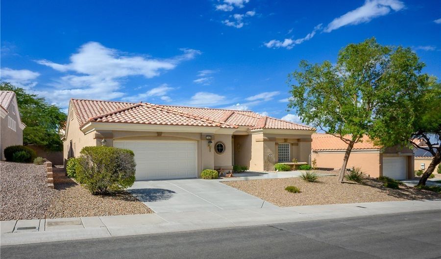 10628 Mission Lakes Ave, Las Vegas, NV 89134 - 3 Beds, 2 Bath