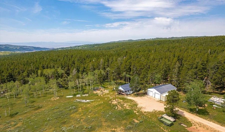 676 Columbine Dr, Casper, WY 82601 - 2 Beds, 1 Bath