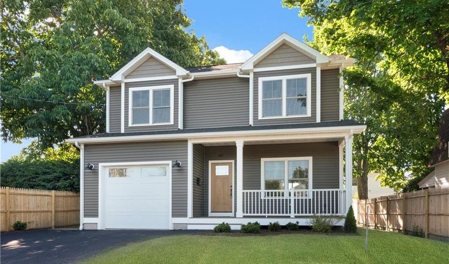 218 Second St, East Providence, RI 02914 - 3 Beds, 3 Bath