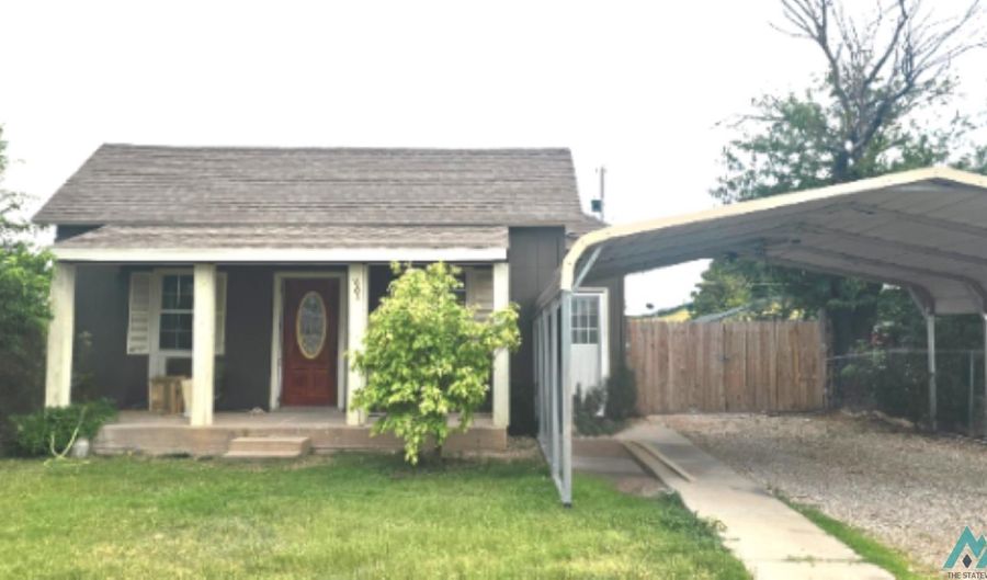 605 Presidio St, Carlsbad, NM 88220 - 3 Beds, 2 Bath