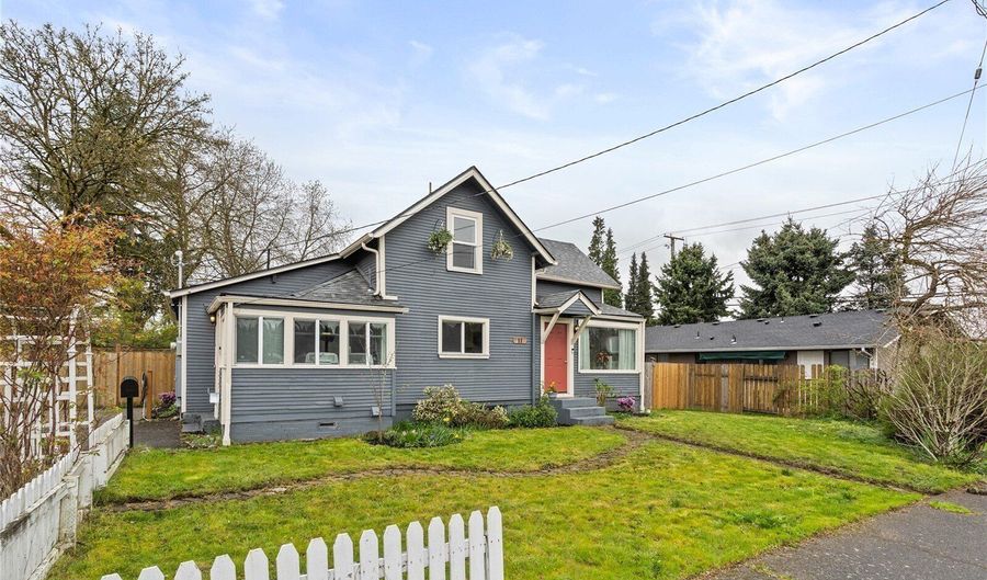 11 R St SE, Auburn, WA 98002 - 3 Beds, 2 Bath