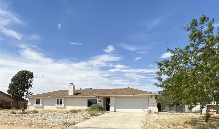 22764 Powhatan Rd, Apple Valley, CA 92308 - 3 Beds, 2 Bath