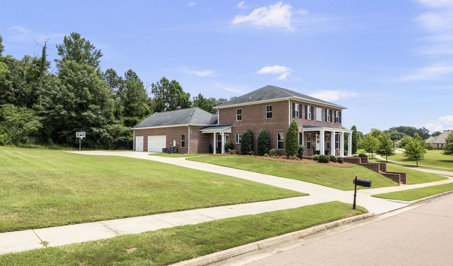 117 Hastings Ave, Brandon, MS 39042 - 6 Beds, 5 Bath