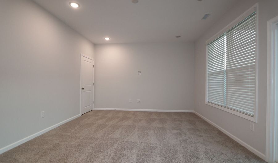 10015 Secluded Garden Dr, Apex, NC 27523 - 3 Beds, 3 Bath