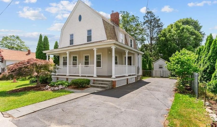 11 Taft St, Coventry, RI 02816 - 4 Beds, 2 Bath