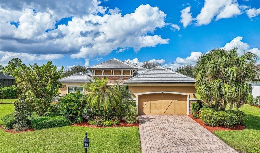 3341 Chestnut Grove Dr, Alva, FL 33920 - 3 Beds, 4 Bath