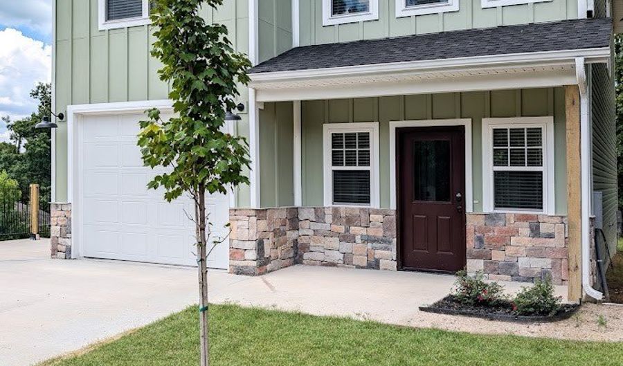 4 McHugh Ln, Bella Vista, AR 72715 - 3 Beds, 3 Bath