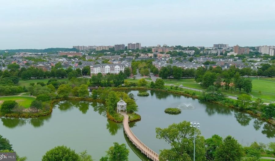 271 CAMERON STATION Blvd 103, Alexandria, VA 22304 - 3 Beds, 3 Bath