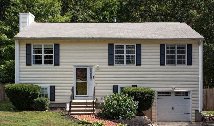 16 Walker Ln, Coventry, RI 02916 - 3 Beds, 2 Bath