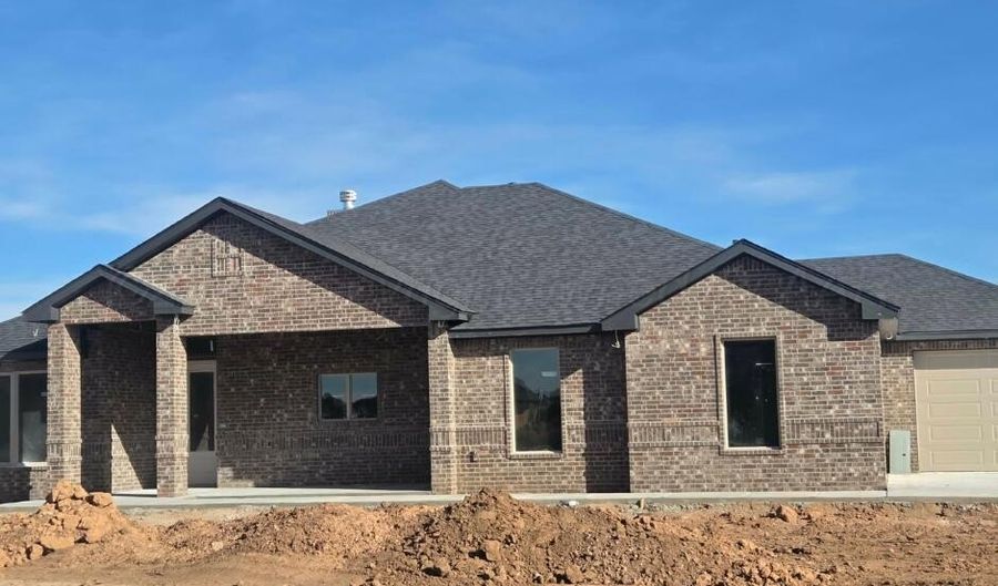 9591 HIGHLAND SPRINGS Dr, Amarillo, TX 79119 - 4 Beds, 3 Bath