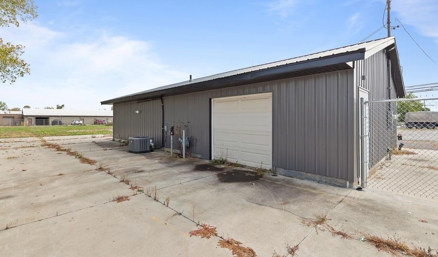 1105 E Beecher 1107 E Beecher, Adrian, MI 49221 - 0 Beds, 0 Bath