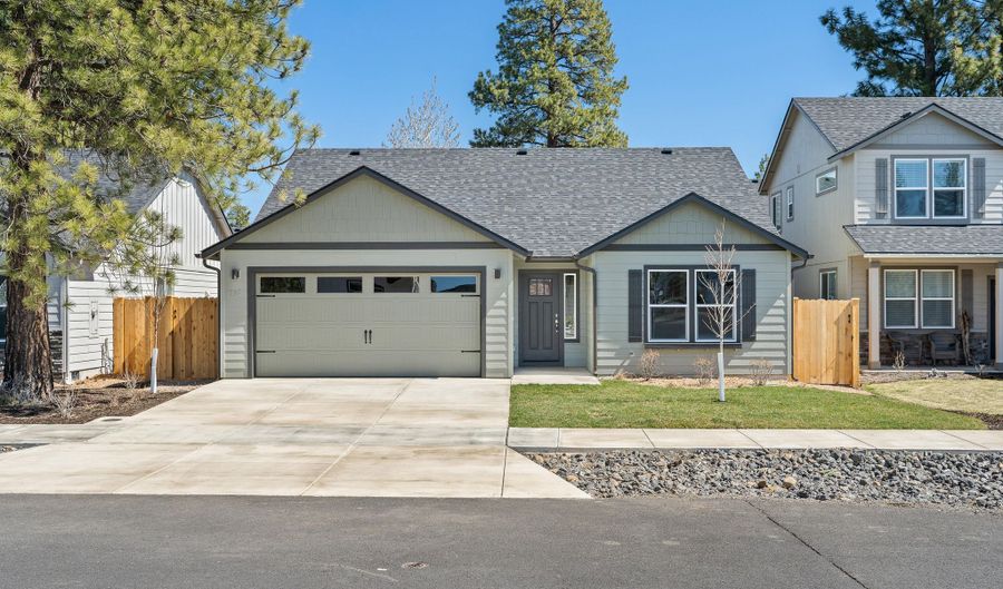 760 N McKinney Ranch Rd, Sisters, OR 97759 - 3 Beds, 2 Bath