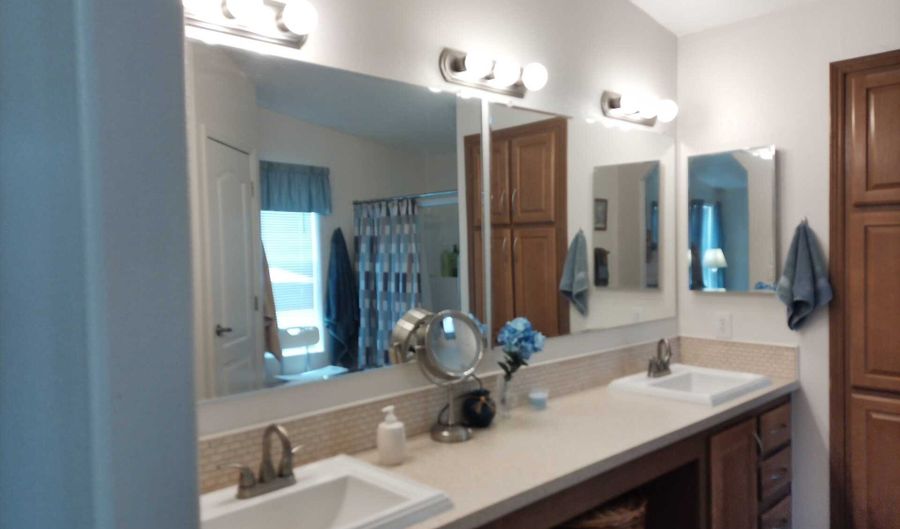 7112 Pan American Fwy NE 375, Albuquerque, NM 87109 - 3 Beds, 2 Bath