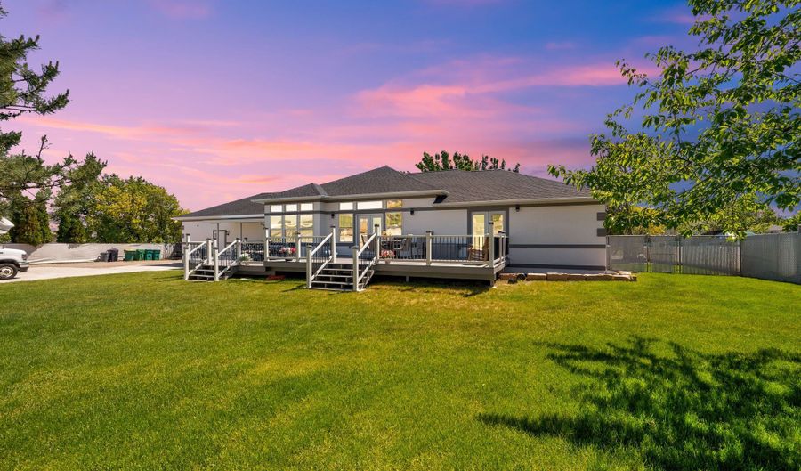 14664 S 2700 W, Bluffdale, UT 84065 - 4 Beds, 4 Bath