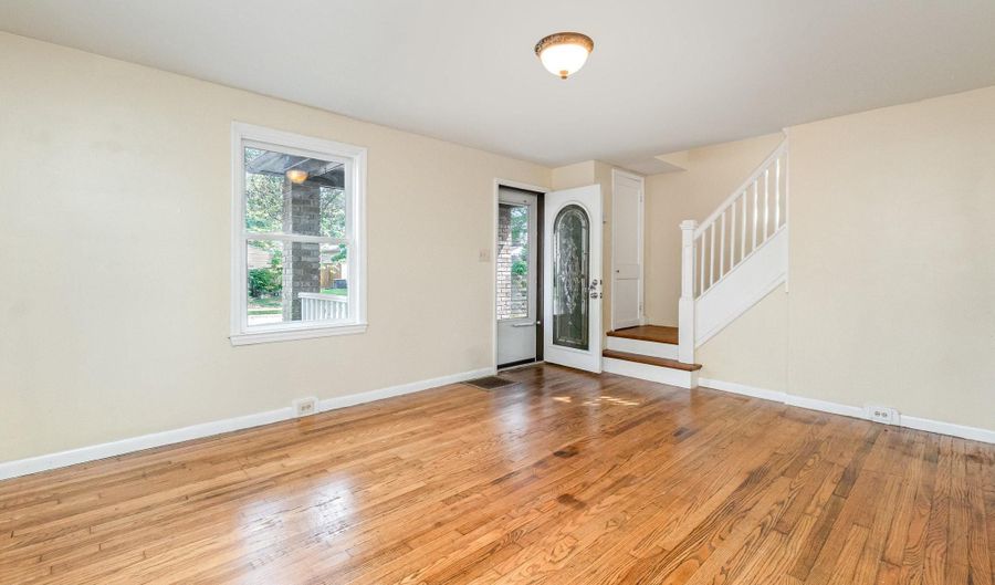 406 FORD St, Aberdeen, MD 21001 - 3 Beds, 2 Bath