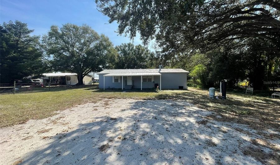 2089 SE AIRPORT ESTATES St, Arcadia, FL 34266 - 3 Beds, 2 Bath