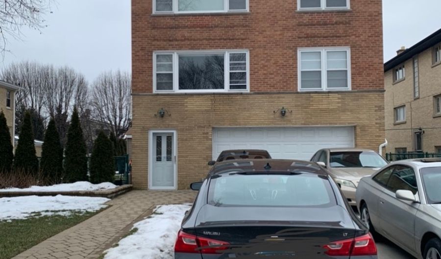 3309 W COLUMBIA Ave 2, Lincolnwood, IL 60712 - 3 Beds, 2 Bath