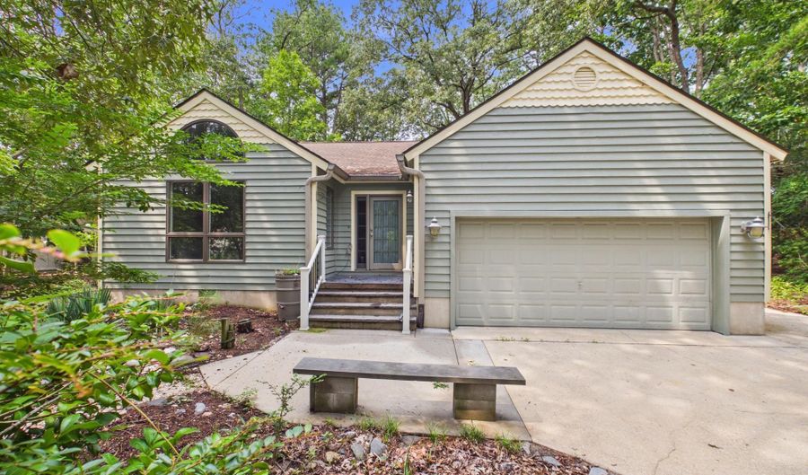23735 WOODS Dr, Lewes, DE 19958 - 5 Beds, 3 Bath