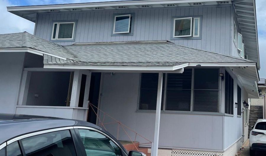 2456 Coyne St, Honolulu, HI 96826 - 3 Beds, 2 Bath
