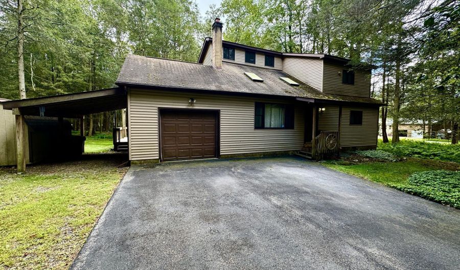 84 Tanglewood Dr, Albrightsville, PA 18210 - 3 Beds, 2 Bath