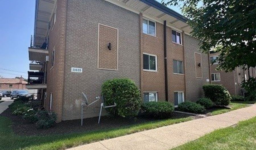 11635 S Pulaski Rd 2A, Alsip, IL 60803 - 2 Beds, 1 Bath