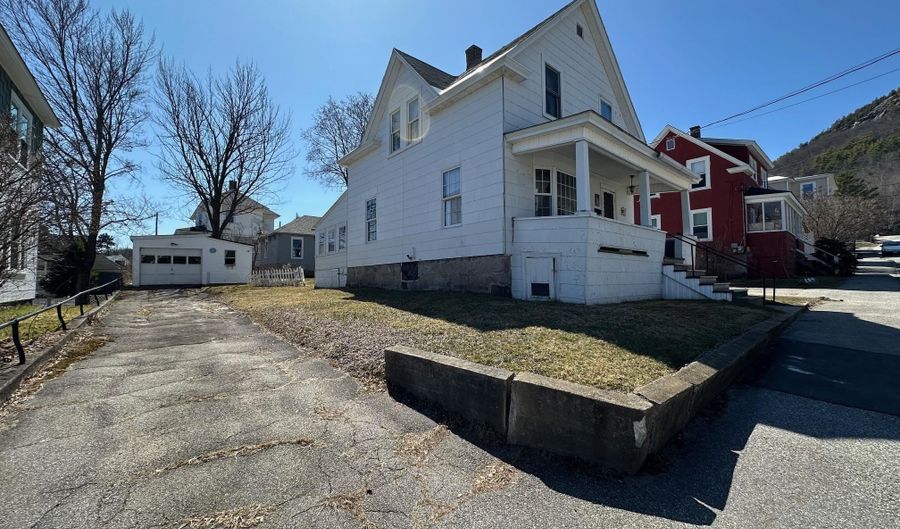 123 Mount Forist St, Berlin, NH 03570 - 3 Beds, 2 Bath