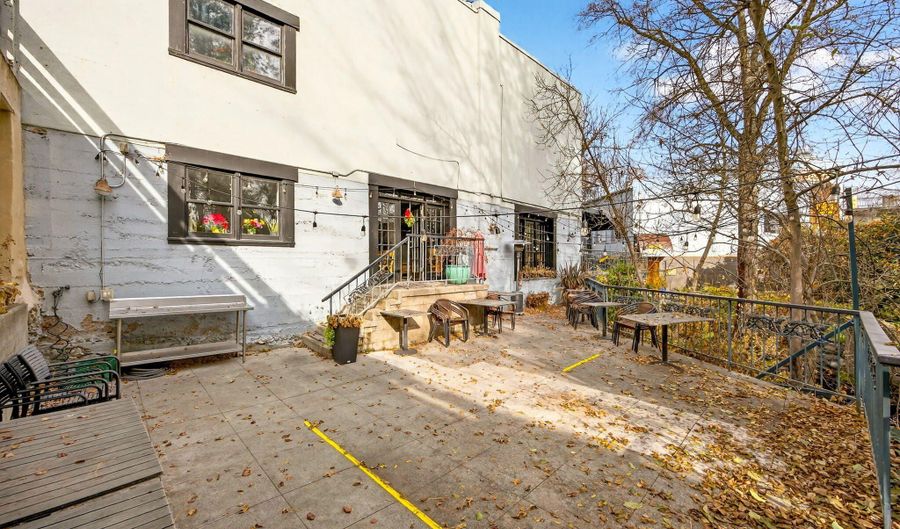 84 N Main St, Ashland, OR 97520 - 0 Beds, 0 Bath