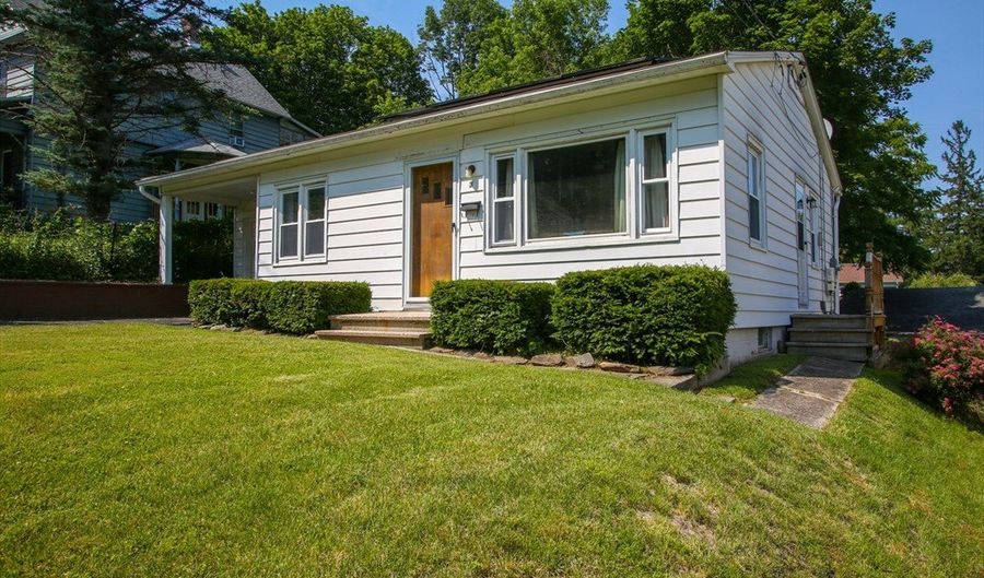 3 West St, Adams, MA 01220 - 2 Beds, 1 Bath