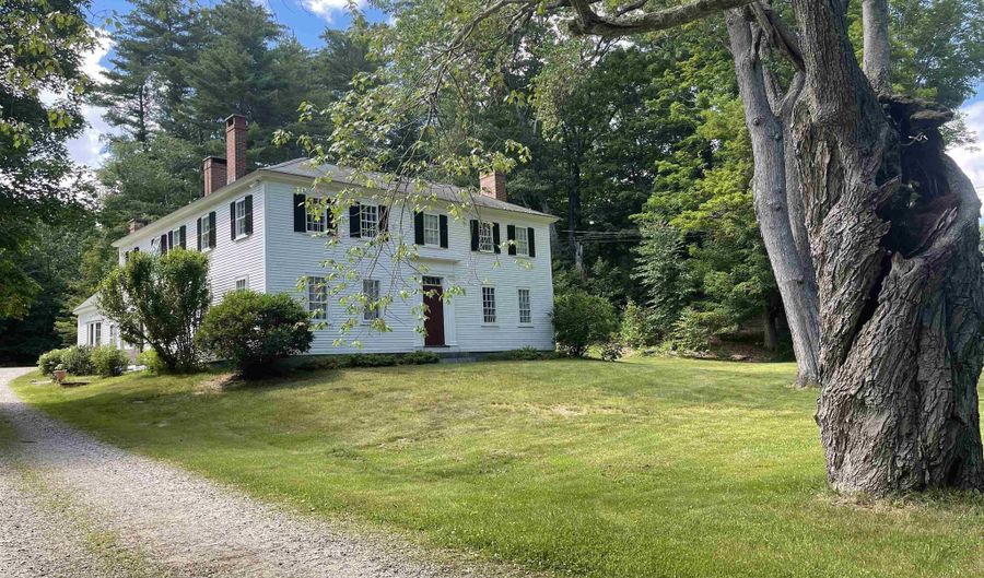 110 Pickpocket Rd, Brentwood, NH 03833 - 3 Beds, 3 Bath