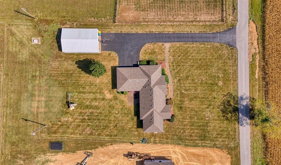 727 Summers Rd, Auburn, KY 42206 - 4 Beds, 3 Bath
