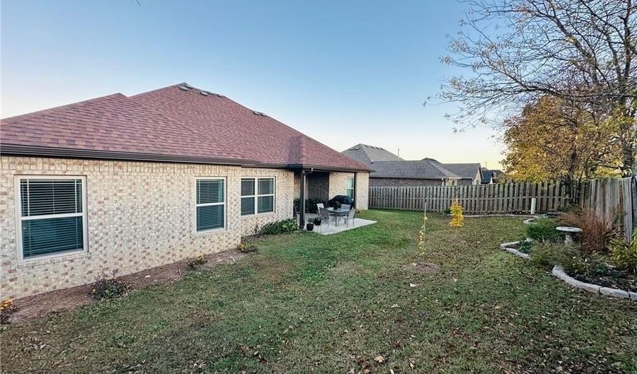 3502 Brittany Rd, Bentonville, AR 72713 - 4 Beds, 3 Bath