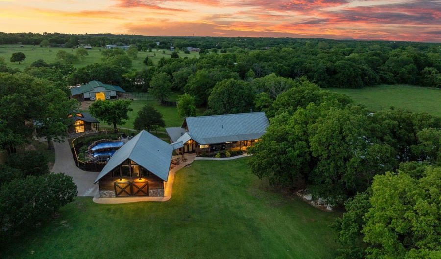 9345 County Road 519, Alvarado, TX 76009 - 6 Beds, 7 Bath