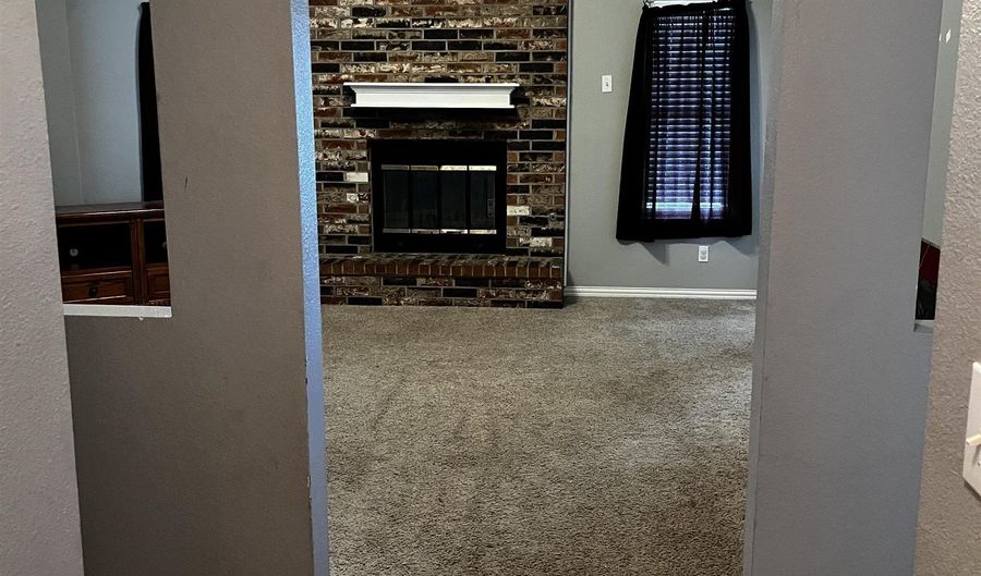 515 Avenue N, Beaver, OK 73932 - 3 Beds, 2 Bath