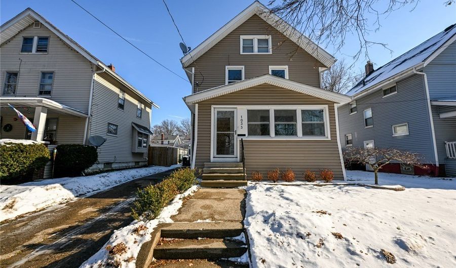 1033 Herberich Ave, Akron, OH 44301 - 4 Beds, 2 Bath