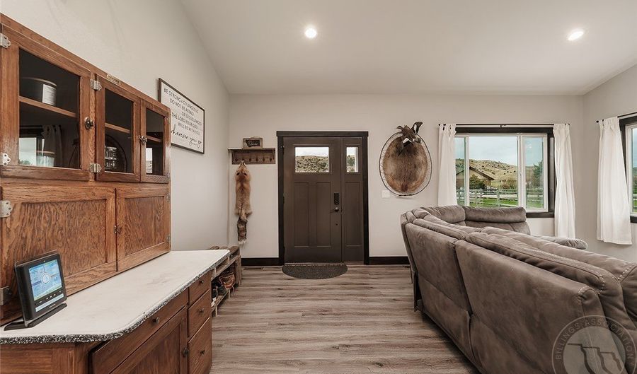 19 Star Haven Dr, Absarokee, MT 59001 - 4 Beds, 2 Bath