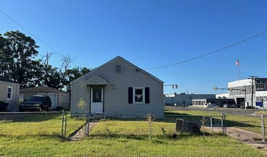 4901 MONROE St, Bladensburg, MD 20710 - 2 Beds, 1 Bath