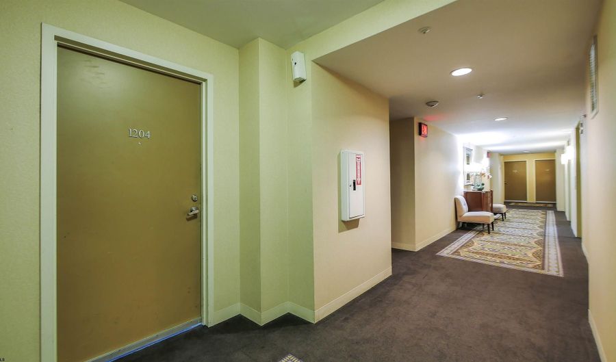 526 Pacific Ave, Atlantic City, NJ 08401 - 2 Beds, 2 Bath