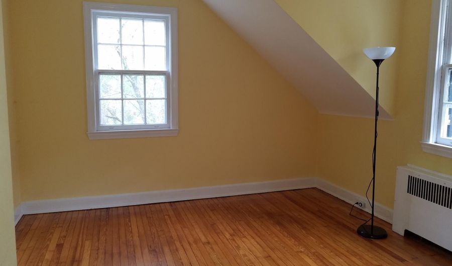 5004 WETHEREDSVILLE Rd, Baltimore, MD 21207 - 2 Beds, 2 Bath