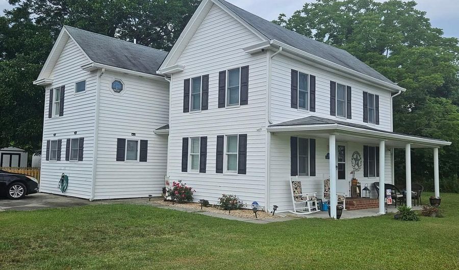 524 Aydlett Rd, Aydlett, NC 27916 - 3 Beds, 3 Bath